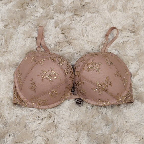 Victoria's Secret Other - Victoria's Secret Bombshell Plunge Push-up Bra 34D